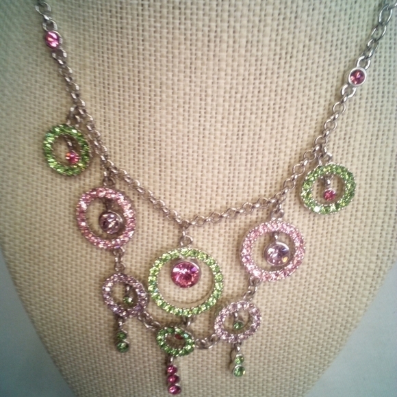 Sliver bling Necklace - Picture 4 of 8